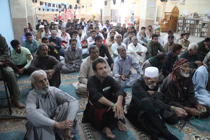 تصاویر/ اقامه نماز جمعه در شهر جازموریان