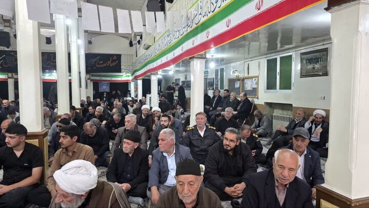 تصاویر/ اقامه نماز جمعه ماکو