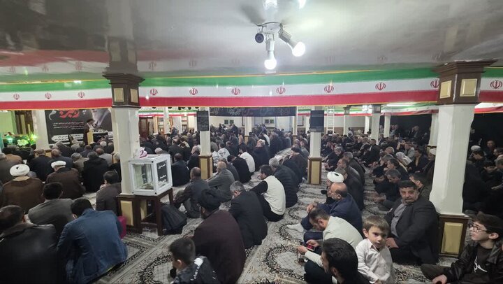 تصاویر/ اقامه نماز جمعه ماکو