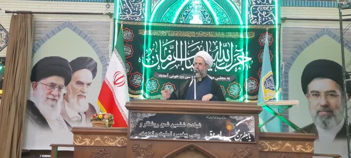 تصاویر / اقامه نماز عبادی سیاسی شهرستان اسکو