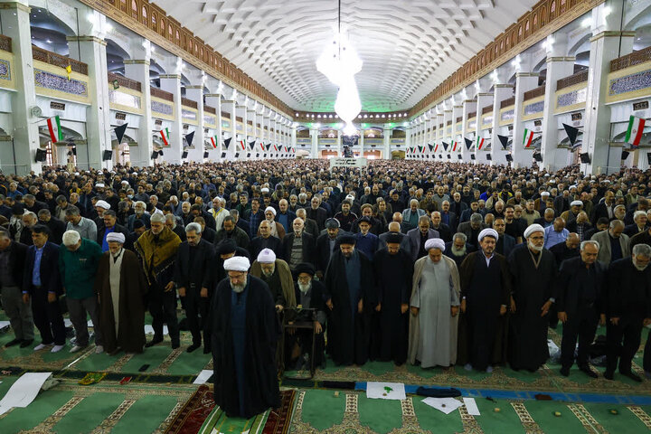 تصاویر / اقامه نماز عبادی سیاسی شهرستان تبریز