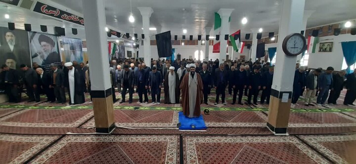 تصاویر / اقامه نماز عبادی سیاسی شهرستان دندی