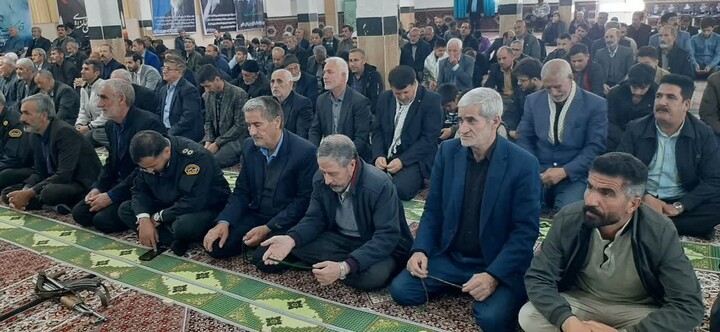 تصاویر / اقامه نماز عبادی سیاسی شهرستان دندی