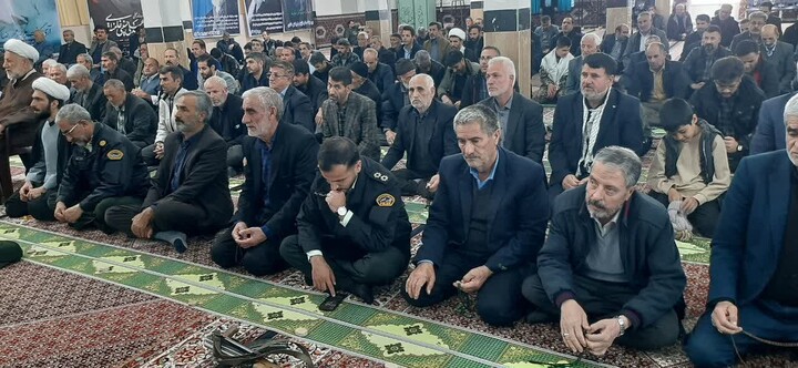 تصاویر / اقامه نماز عبادی سیاسی شهرستان دندی