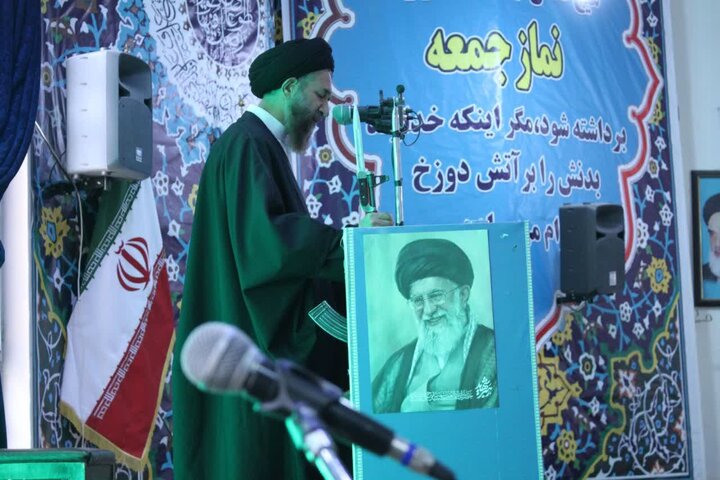 تصاویر/ اقامه نماز جمعه در شهر چترود