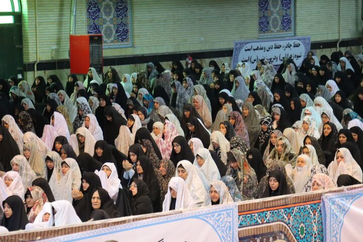 تصاویر/ اقامه نماز عبادی سیاسی جمعه در اسلامشهر
