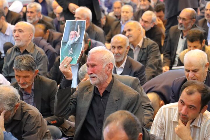 تصاویر/ اقامه نماز عبادی سیاسی جمعه در اسلامشهر