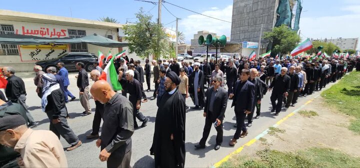 تصاویر/ راهپیمایی مردم جیرفت به مناسبت چهلمین روز شهادت قائد امت
