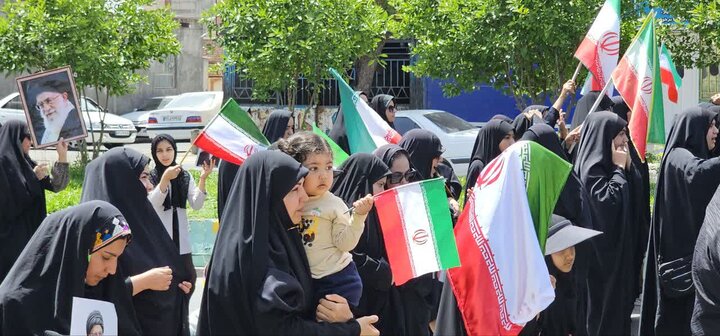 تصاویر/ راهپیمایی مردم جیرفت به مناسبت چهلمین روز شهادت قائد امت