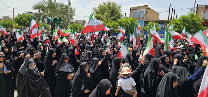 تصاویر/ راهپیمایی مردم جیرفت به مناسبت چهلمین روز شهادت قائد امت