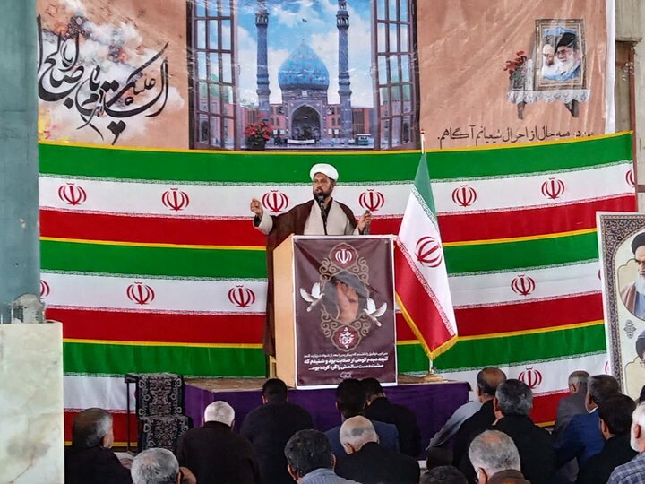 تصاویر/ اقامه نماز جمعه در شهر محی‌آباد