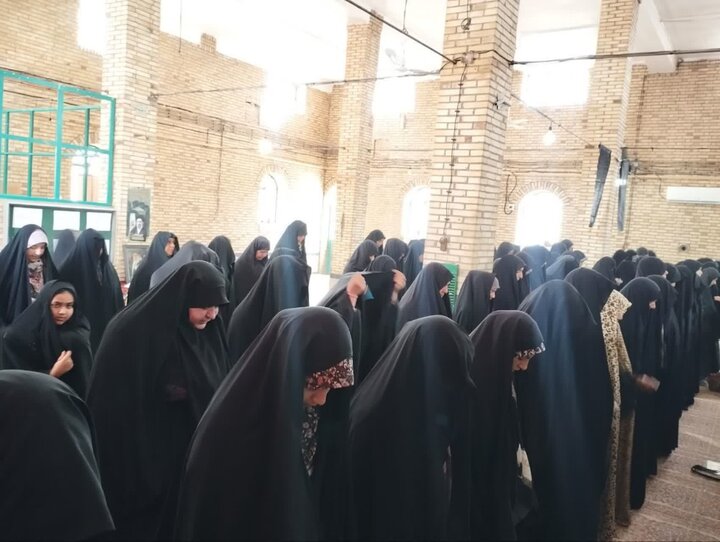 تصاویر/ اقامه نماز جمعه در شهر شهداد