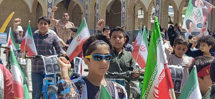 تصاویر/ کاروان دوچرخه سواری بچه های انقلابی شهر خانوک