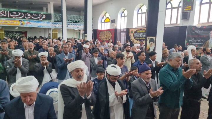 تصاویر| نماز جمعه عبادی ، سیاسی سربیشه
