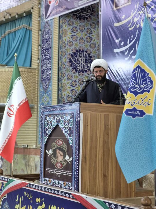 تصاویر/ اقامه نماز جمعه در پاکدشت