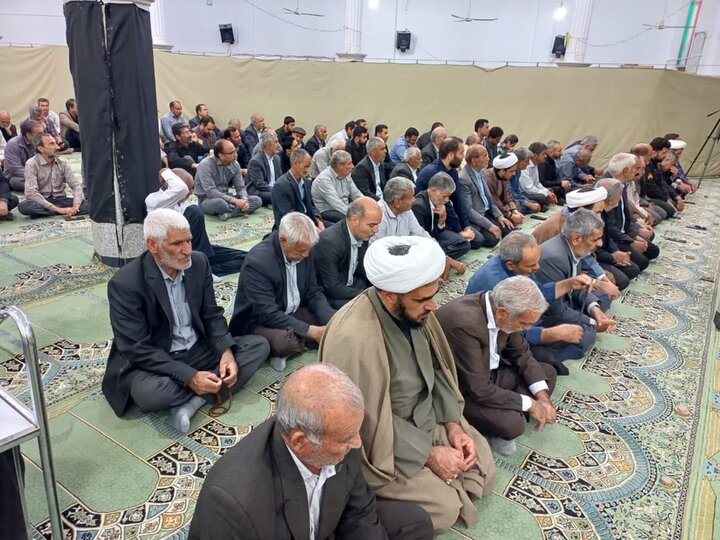تصاویر/ اقامه نماز جمعه در امین‌شهر