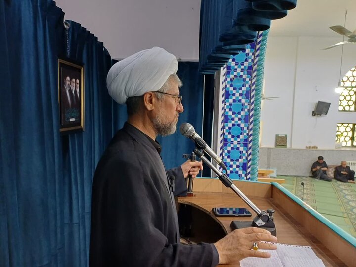 تصاویر/ اقامه نماز جمعه در امین‌شهر