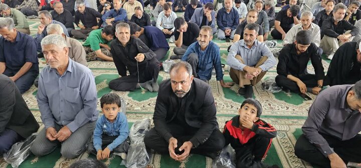 تصاویر/ اقامه نماز جمعه در شهر جیرفت