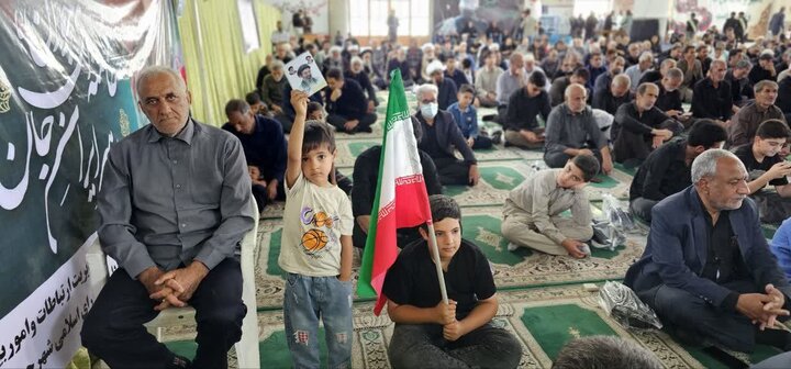 تصاویر/ اقامه نماز جمعه در شهر جیرفت