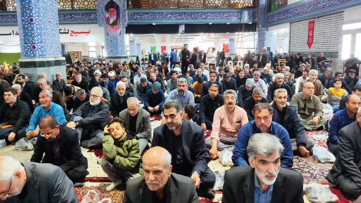 تصاویر| نماز جمعه عبادی سیاسی بیرجند