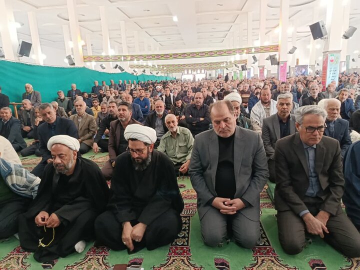 تصاویر/اقامه نماز عبادی سیاسی جمعه در ساوه