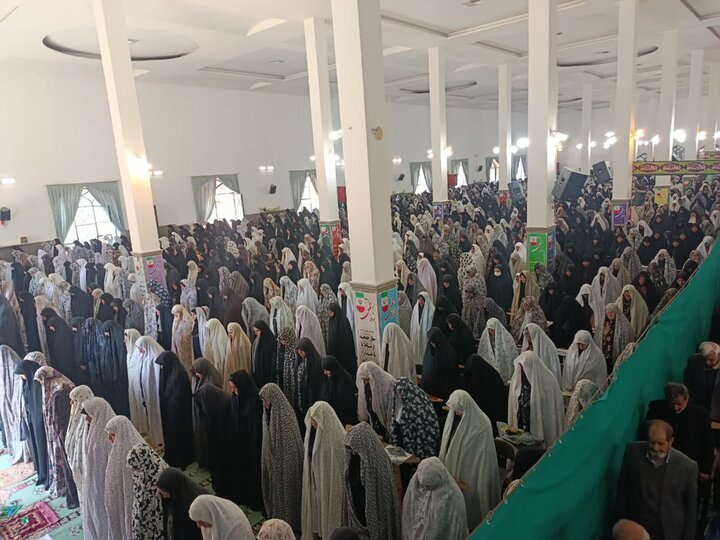 تصاویر/اقامه نماز عبادی سیاسی جمعه در ساوه