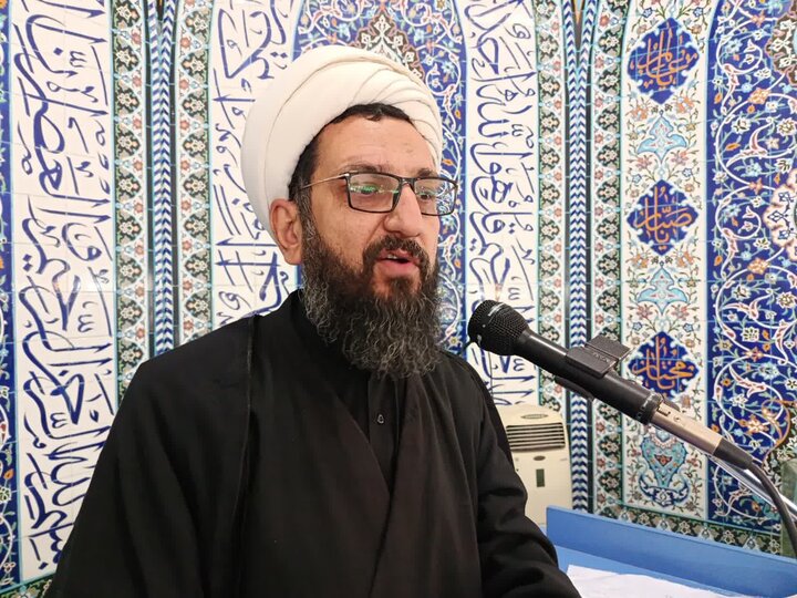 تصاویر/اقامه نماز عبادی سیاسی جمعه در ساوه