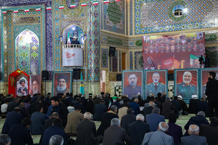 تصاویر/ مراسم چهلم امام شهید امت در مصلی شهرکرد