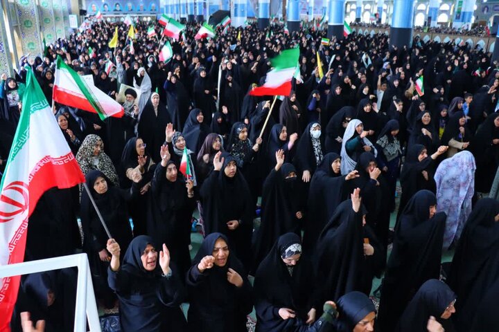 تصاویر/ اقامه نماز جمعه در شهر کرمان