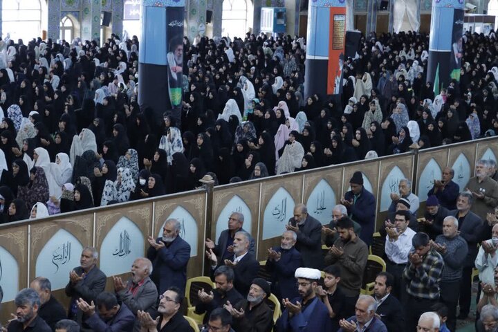 تصاویر/ اقامه نماز جمعه در شهر کرمان