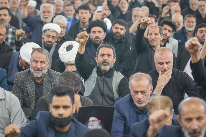 تصاویر/ اقامه نماز جمعه و تشییع پیکر طلبه شهید محمد توکلی در قم