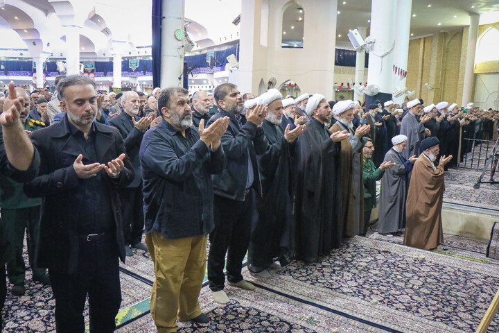 تصاویر/ اقامه نماز جمعه و تشییع پیکر طلبه شهید محمد توکلی در قم