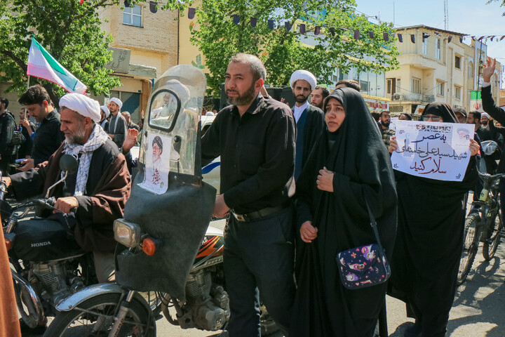 تصاویر/ اقامه نماز جمعه و تشییع پیکر طلبه شهید محمد توکلی در قم