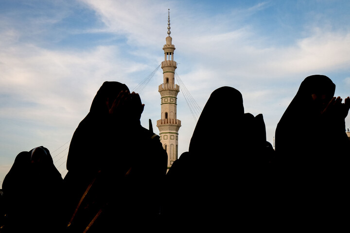 تصاویر/ اقامه نماز استغاثه در مسجد مقدس جمکران