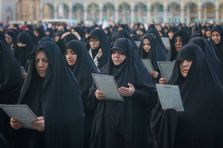 تصاویر/ اقامه نماز استغاثه در مسجد مقدس جمکران
