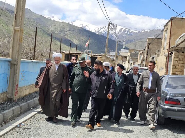 تصاویر/ سفر نماینده ولی فقیه به روستای «نشور» شهرستان کامیاران