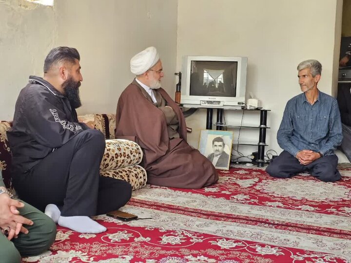 تصاویر/ سفر نماینده ولی فقیه به روستای «نشور» شهرستان کامیاران