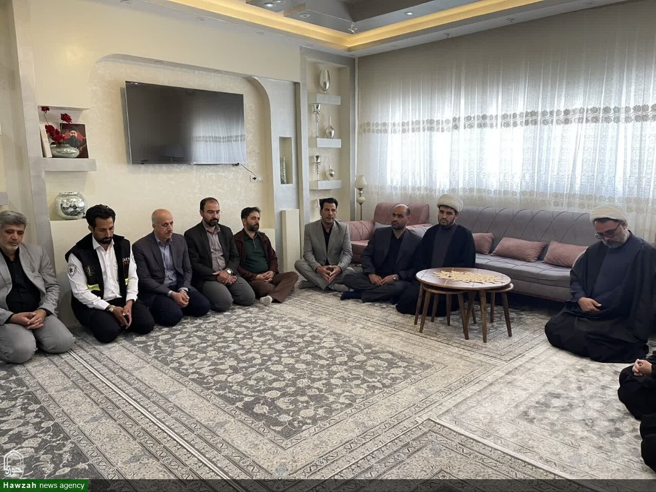 دیدار مسئولان دانشگاه علوم پزشکی با خانواده‌های شهدای جنگ رمضان