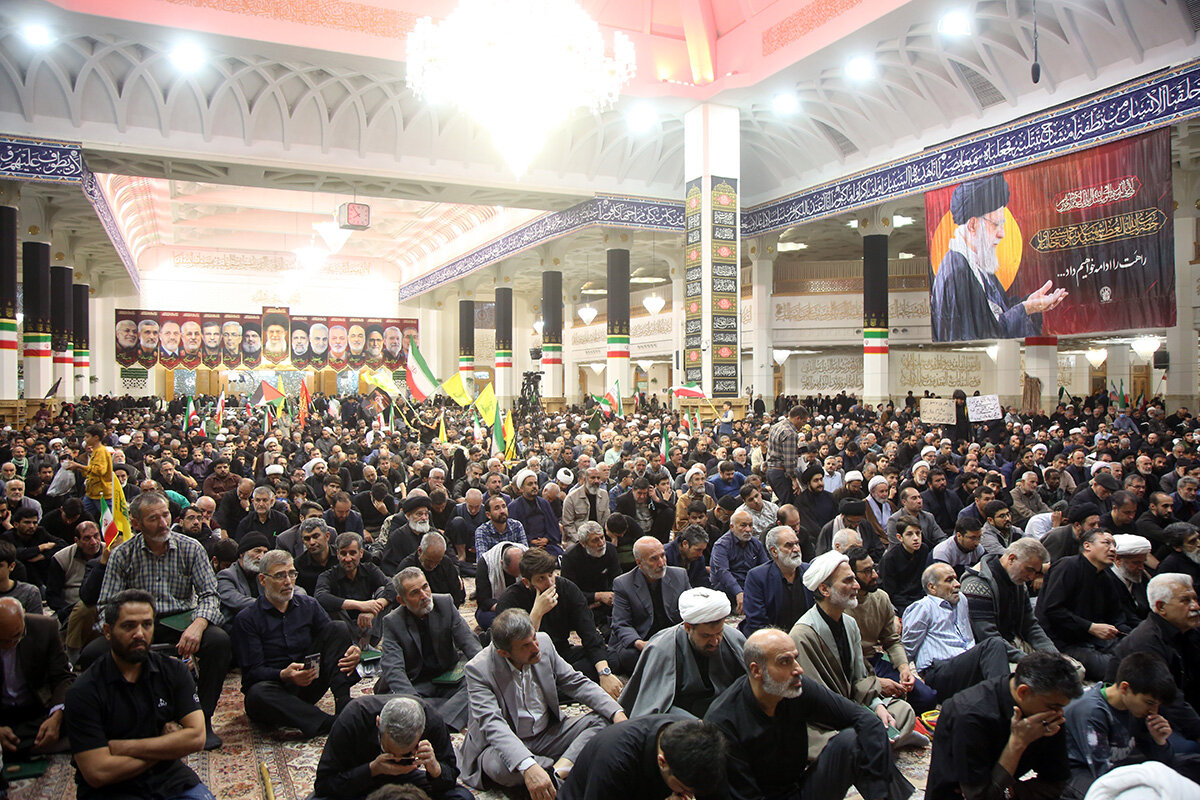 تصاویر/ عزاداری شام اربعین امام شهید در حرم کریمه اهل بیت (س)