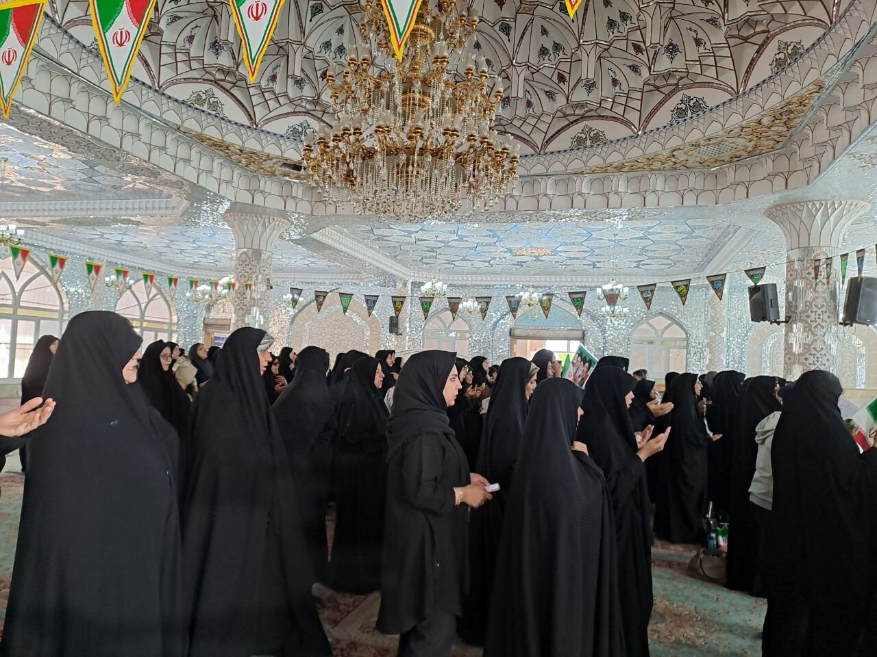 همایش شیرخواران انقلاب در شهرستان نائین