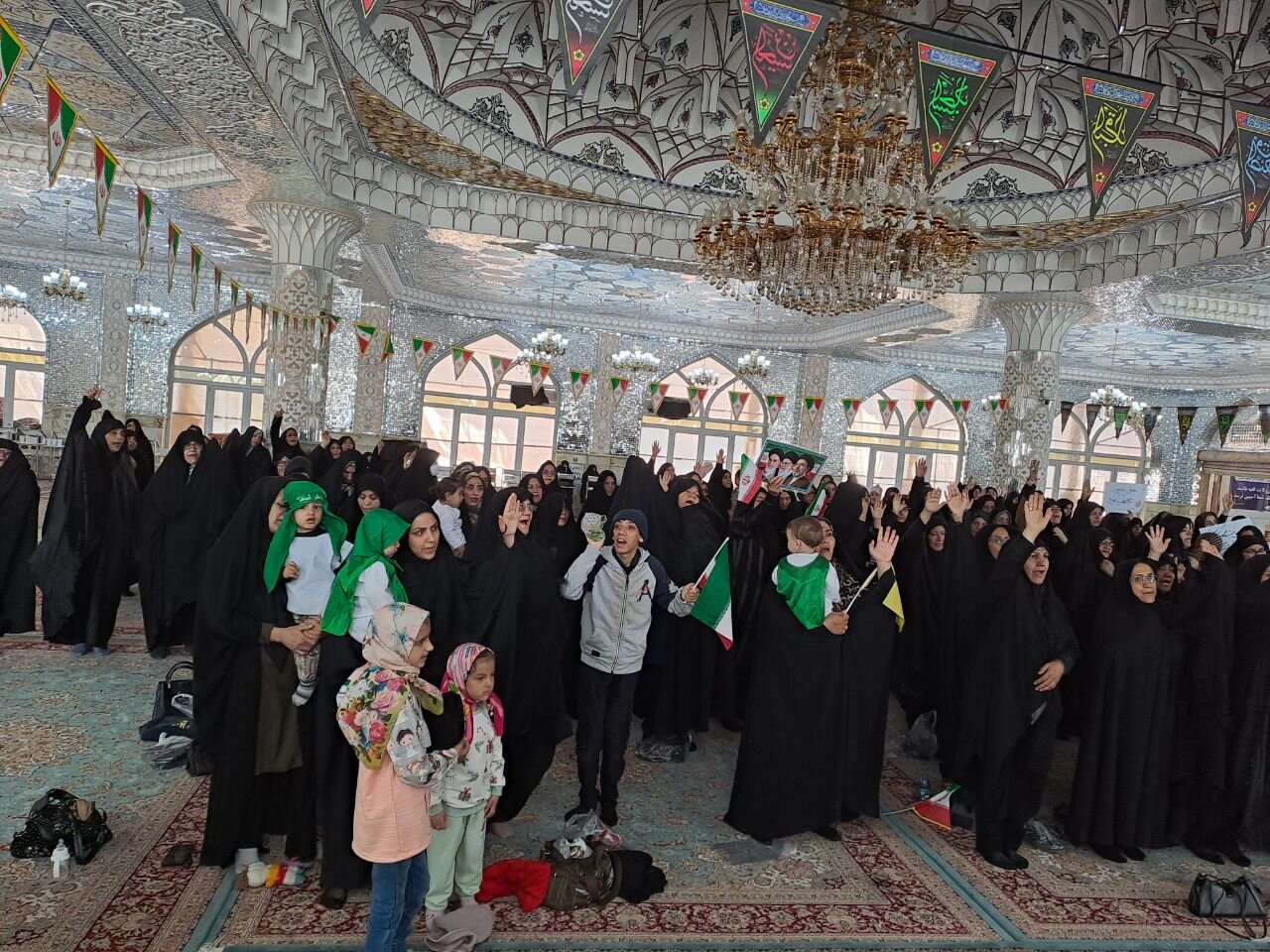 همایش شیرخواران انقلاب در شهرستان نائین