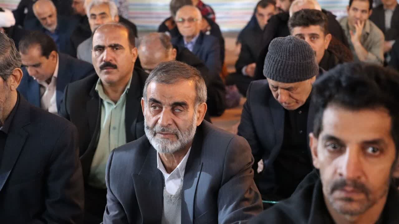 تصاویر/اقامه نماز عبادی سیاسی خرم آباد