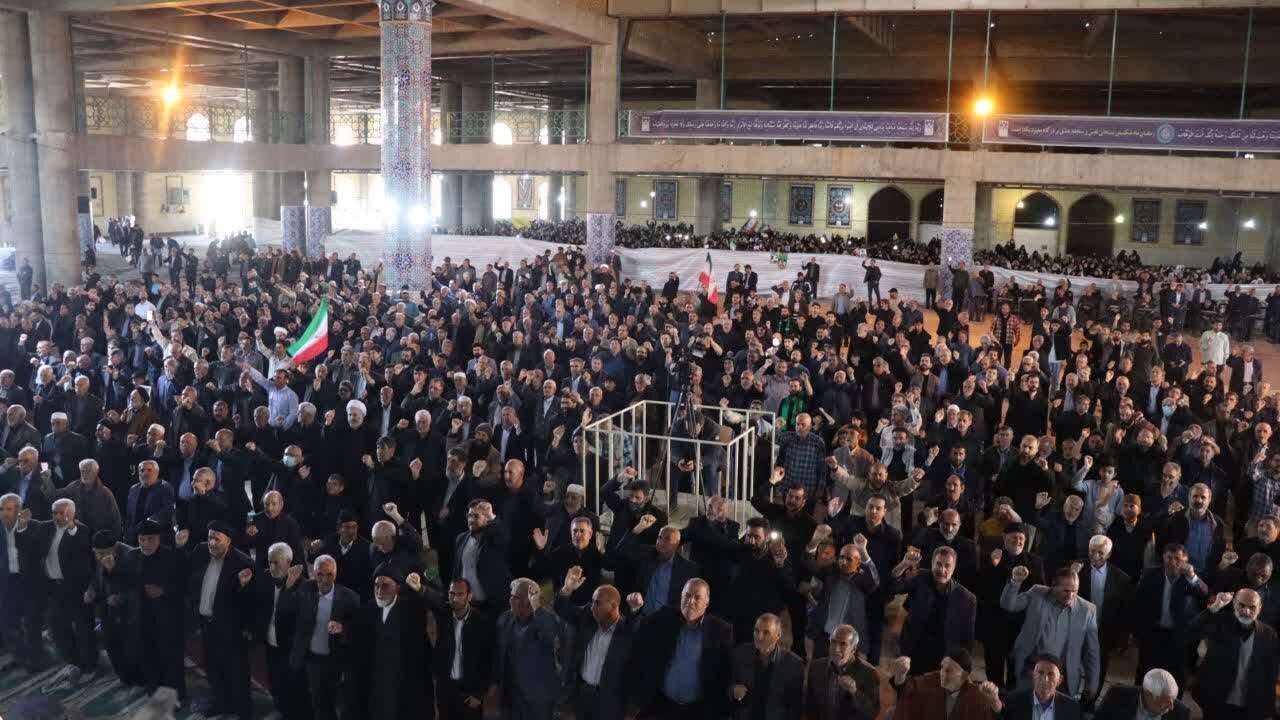 تصاویر/اقامه نماز عبادی سیاسی خرم آباد