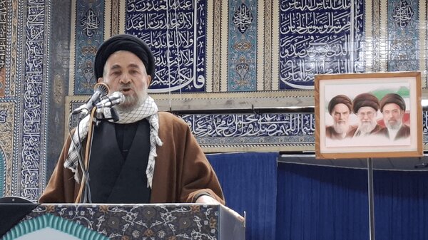 تصاویر/اقامه نماز عبادی سیاسی خرم آباد