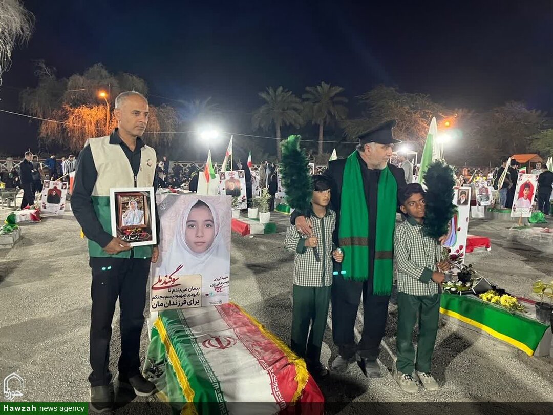حضور پرشور خادمان مسجد جمکران در چهلم شهدای دانش آموز میناب+ تصویر