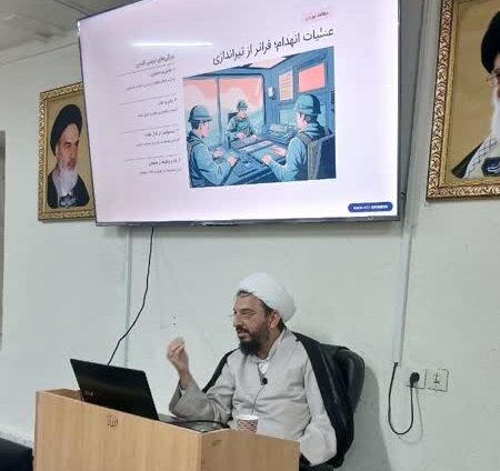 نشست علمی «راهکارهای ترویج و تبیین تربیت مقاومتی در بازی‌های رایانه‌ای