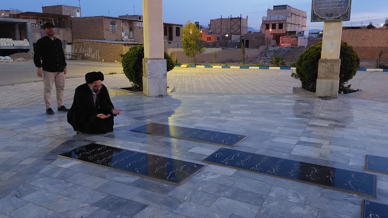 تصاویر/ حضور نماینده ولی‌فقیه در کاشان در مراسم اربعین شهادت شهید سید محمدحسین صفوی  در جوشقان مرکزی