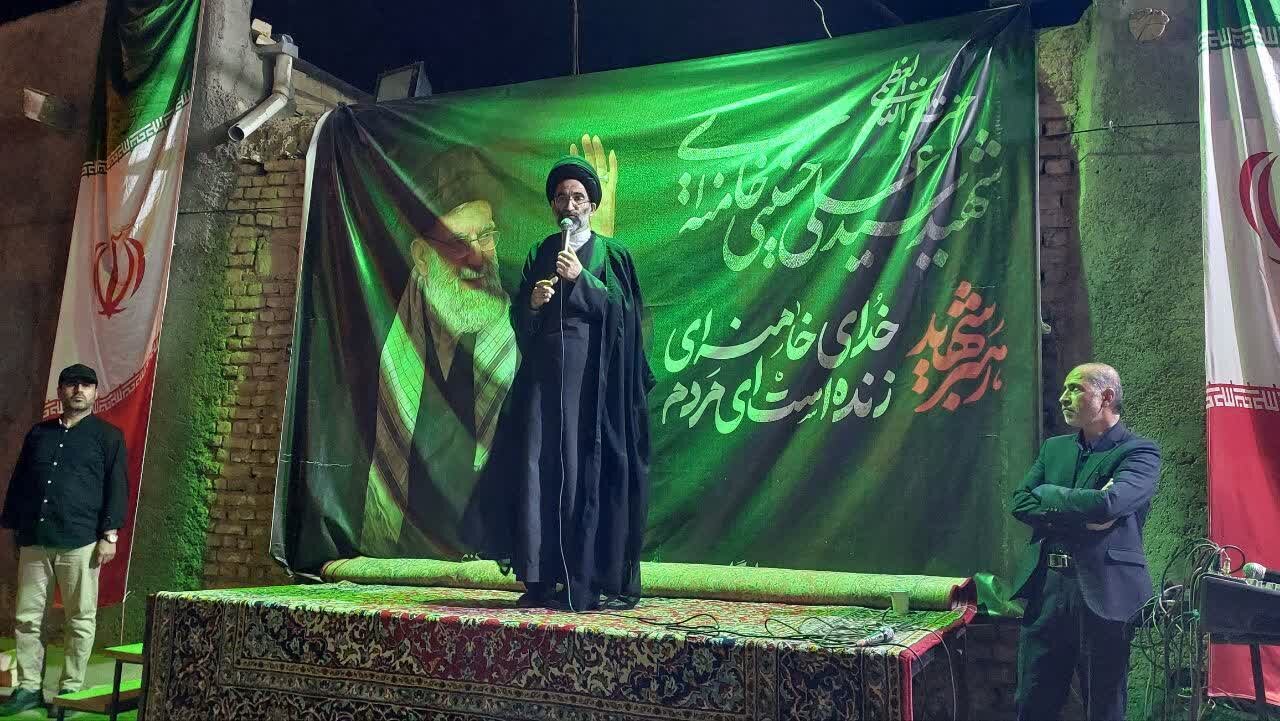 تصاویر/ حضور نماینده ولی‌فقیه در کاشان در مراسم اربعین شهادت شهید سید محمدحسین صفوی  در جوشقان مرکزی