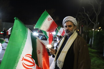 فیلم | برپایی موکب یاوران مهدی حوزه علمیه استان آذربایجان شرقی در کنار حماسه آفرینی های مردم