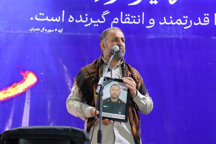 تصاویر/ اجتماع شبانه منتقمین خون امام شهید در اسلامشهر